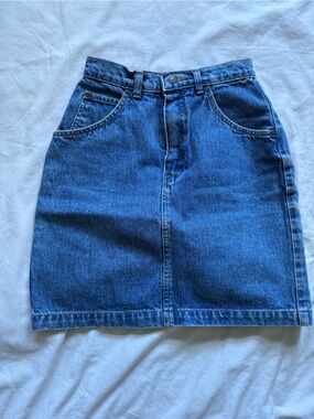 GAP Light Blue Denim Skirt with Contrast Stitching